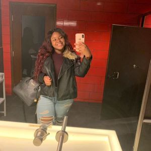 Meet your Posher, Monyai